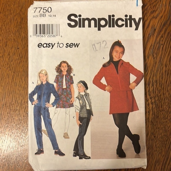 Vintage Sewing Patterns Bundle (7) Preteen/Teen various sizes  not used - Picture 2 of 8